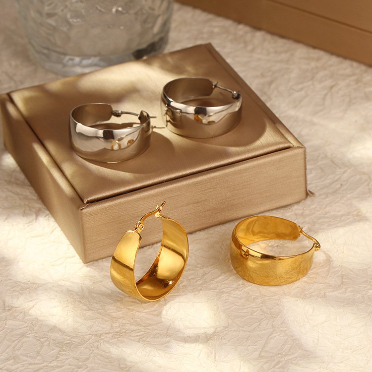 Wide Arc Titanium Steel Earrings – 18K Gold-Plated, Hypoallergenic