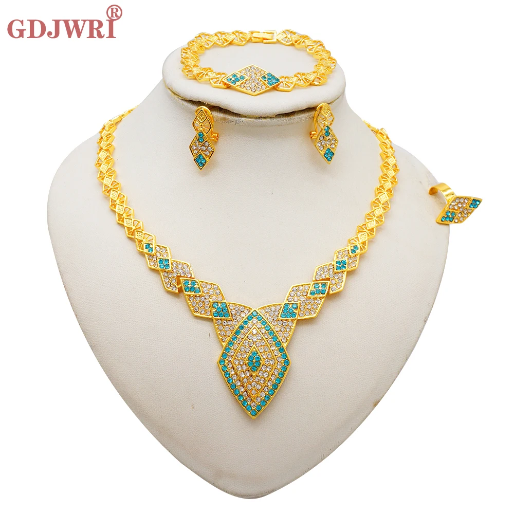 Golden Chain-Link Jewelry Set – Necklace, Bracelet & Earrings - Image 12