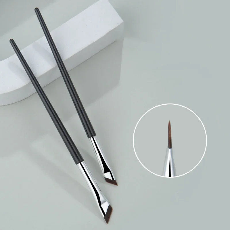 Precision Angled Eyeliner Brush Duo - Ultra-Thin for Sharp, Even Wings - Image 2