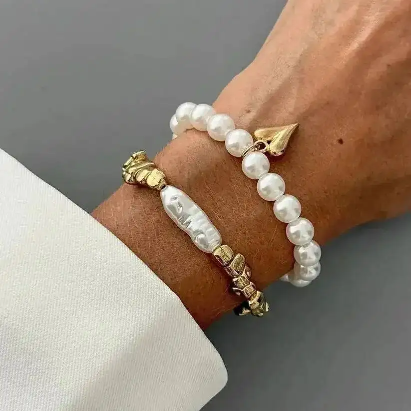 2Pcs/Set Elegant Imitation Pearl Bracelet for Women Bohemian Elastic Rope Chain Bracelet with Heart Pendant Jewelry Gift - Image 2